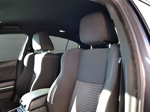 Used 2019 Dodge Charger R/T image 2