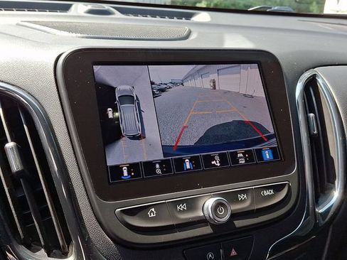 Used 2022 Chevrolet Equinox RS w/ RS Leather Package FWD image 14