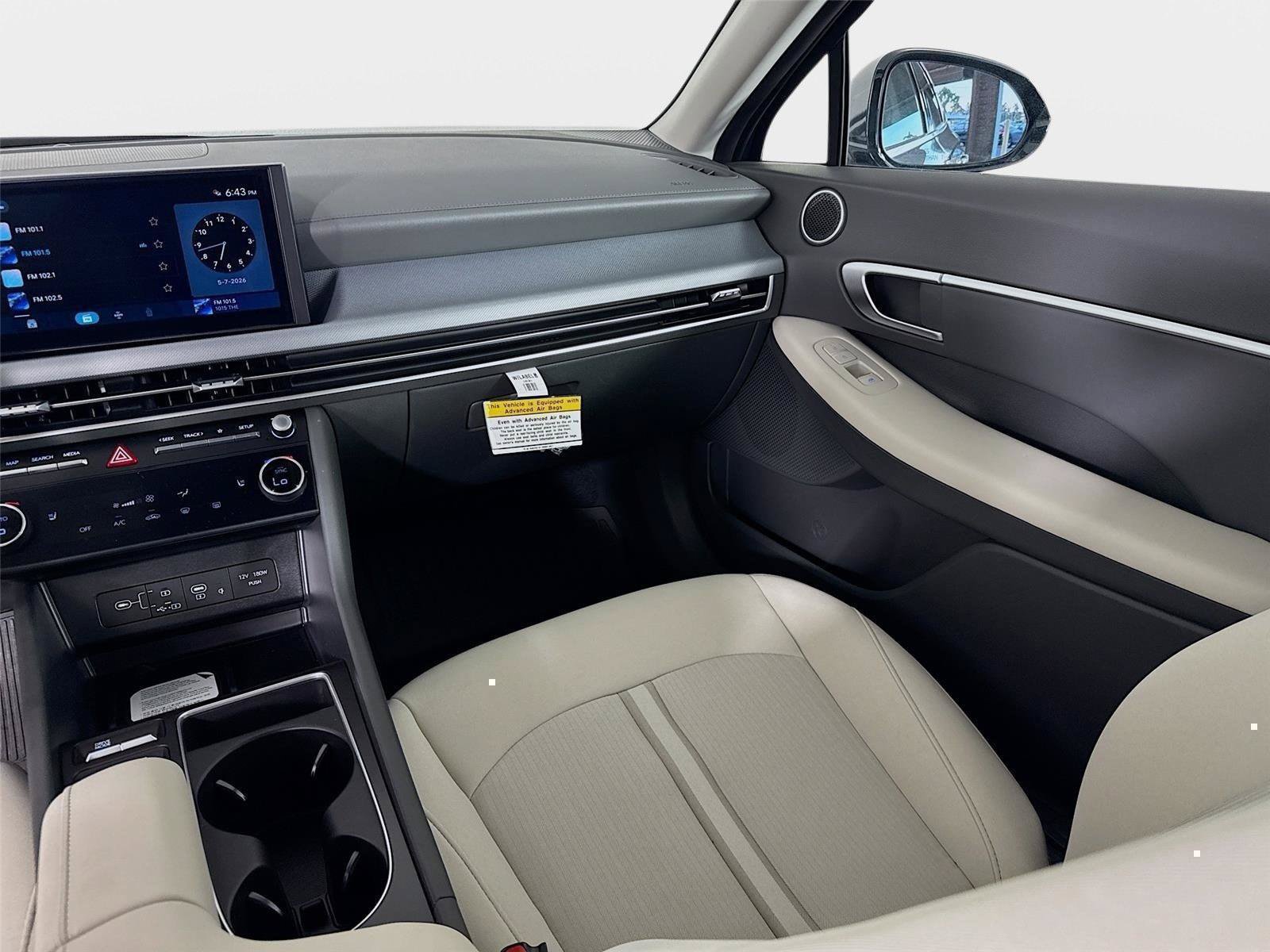 New 2026 Hyundai Sonata SEL FWD image 23