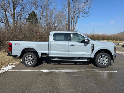 New 2026 Ford F250 Lariat w/ Chrome Package image 15