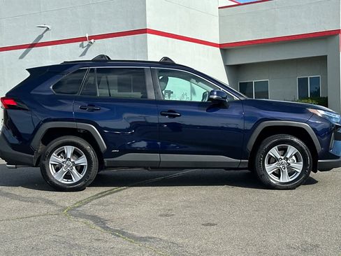 Certified 2022 Toyota RAV4 XLE w/ Convenience Package image 6