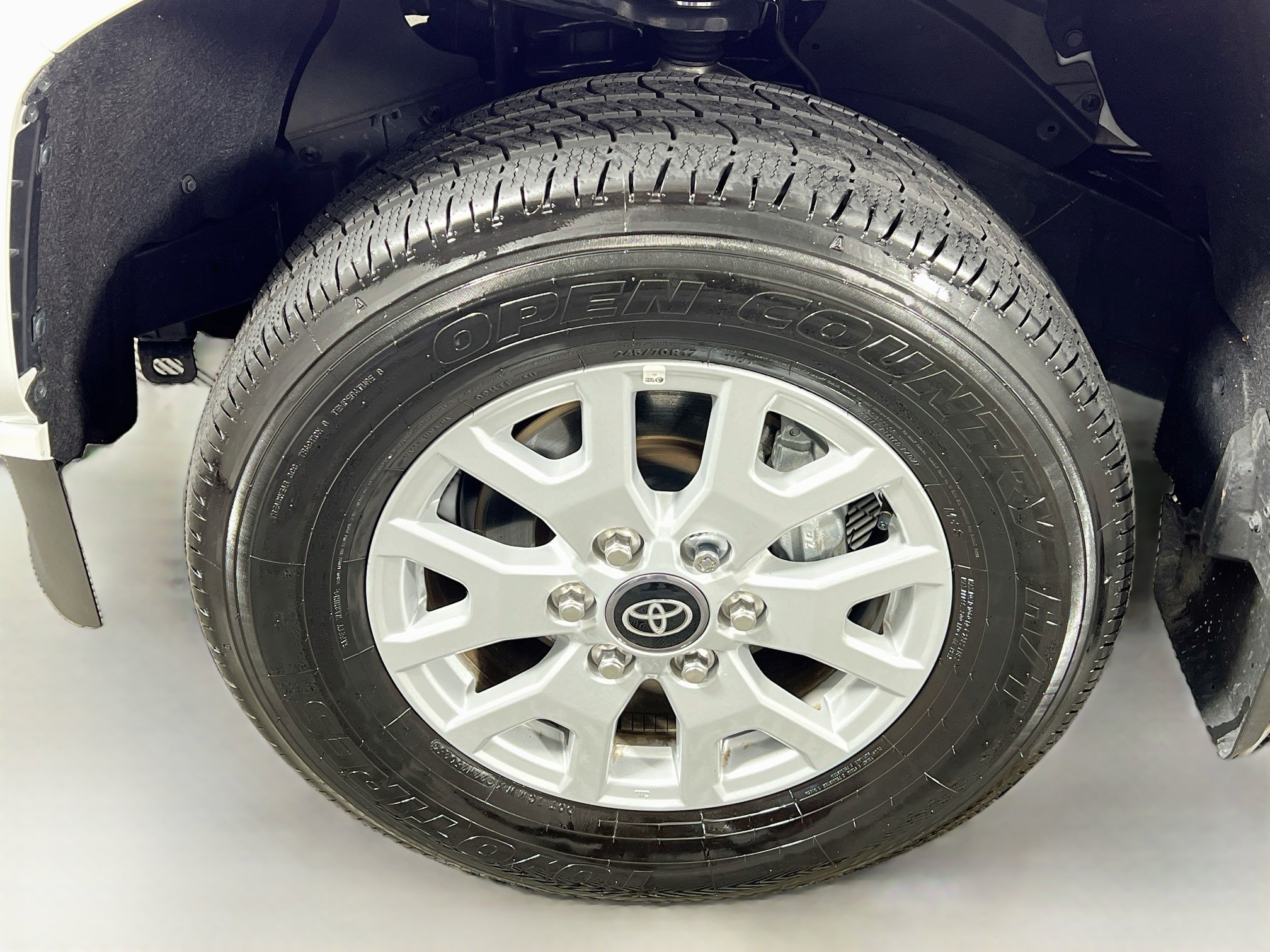 Used 2026 Toyota Tacoma SR5 AWD/4WD image 25