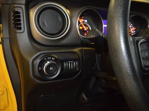 Used 2021 Jeep Wrangler Unlimited Sport AWD/4WD image 16