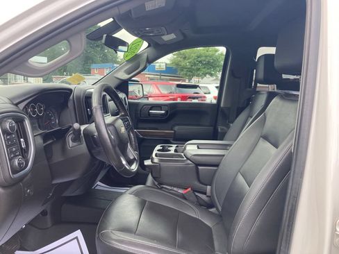 Used 2021 Chevrolet Silverado 1500 LT AWD/4WD image 3