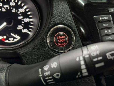 Used 2020 Nissan Rogue SL image 33