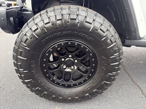 Used 2021 Jeep Wrangler Unlimited Rubicon image 12