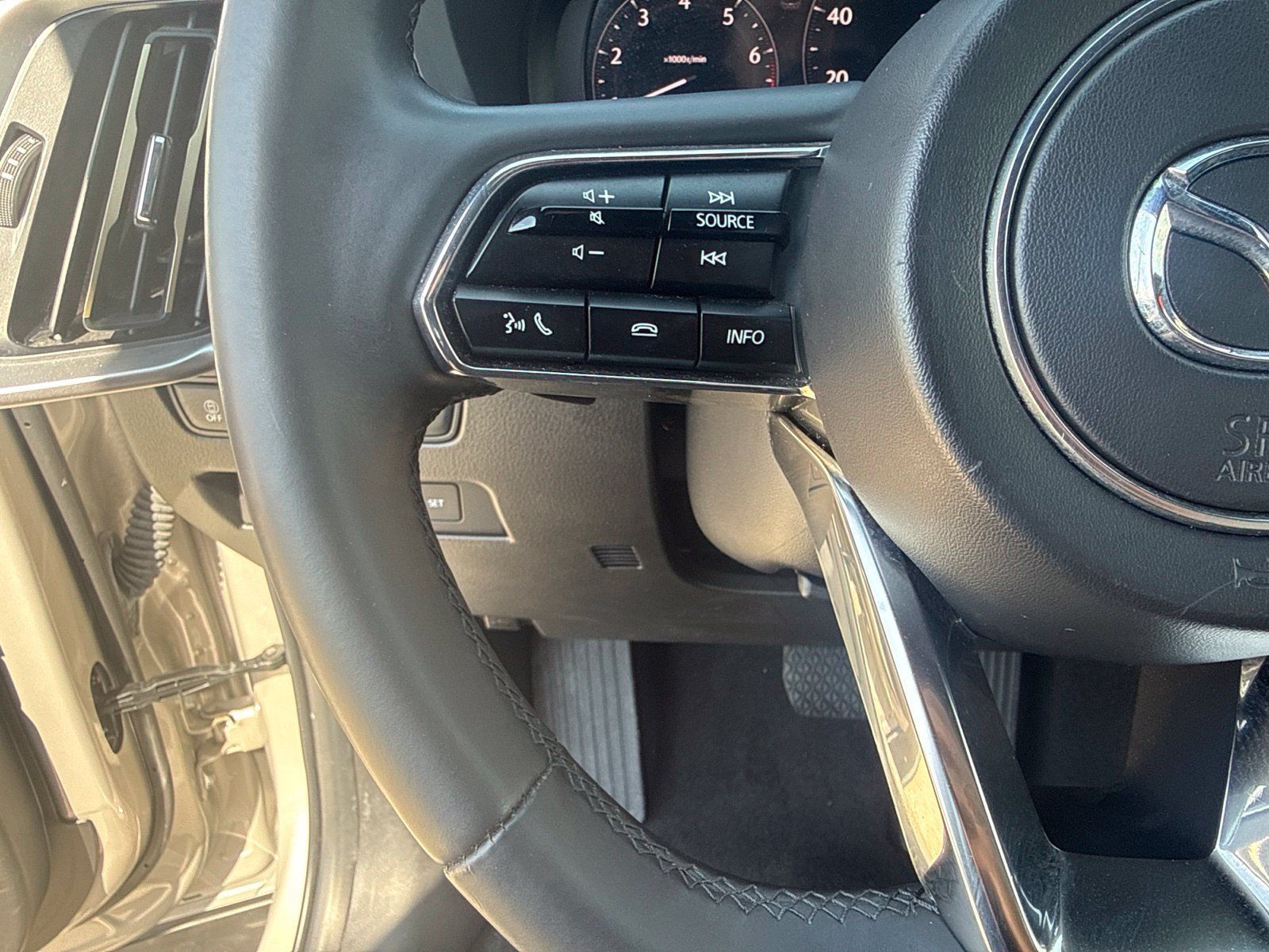 Certified 2025 MAZDA CX-90 3.3 Turbo w/ Premium Plus Pkg AWD/4WD image 12