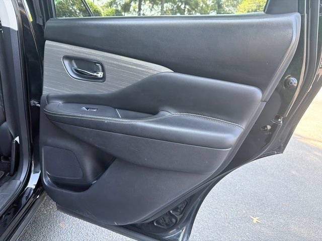 Used 2018 Nissan Murano Platinum FWD image 16