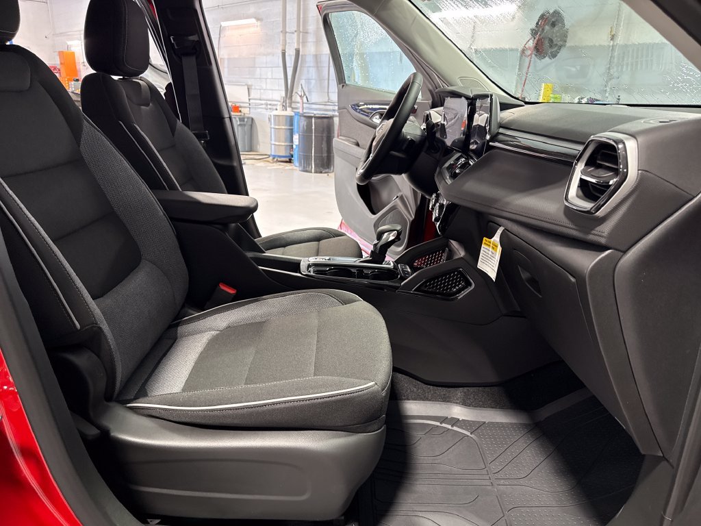 New 2026 Chevrolet TrailBlazer LT w/ Convenience Package FWD image 28