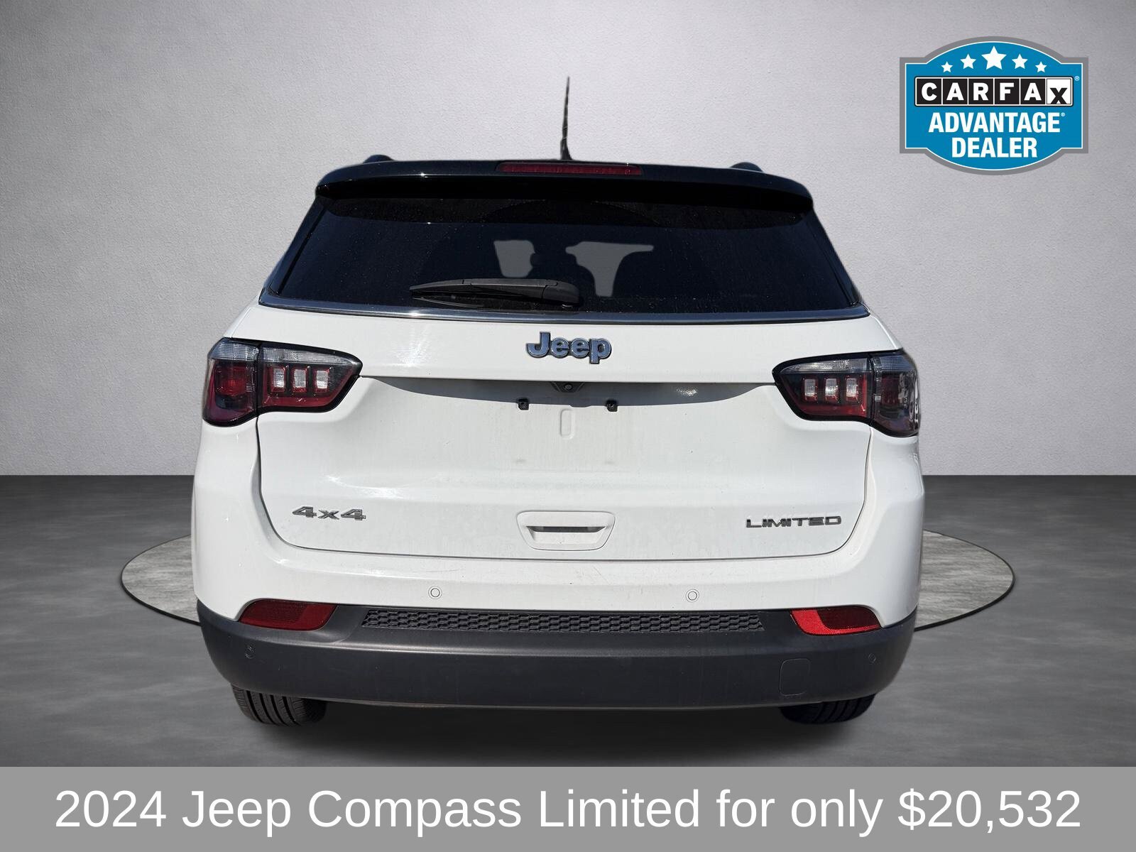 Used 2024 Jeep Compass Limited AWD/4WD image 4