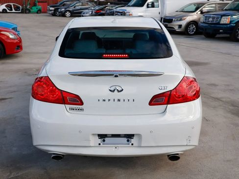 Used 2012 INFINITI G37 Journey w/ Premium Pkg image 6