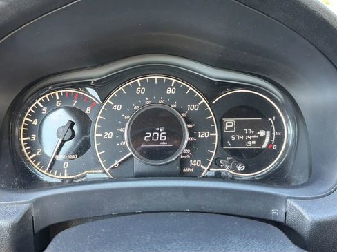 Used 2015 Nissan Versa Note SV FWD image 19