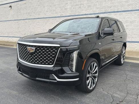 Used 2025 Cadillac Escalade Premium Luxury w/ Touring Package AWD/4WD image 3