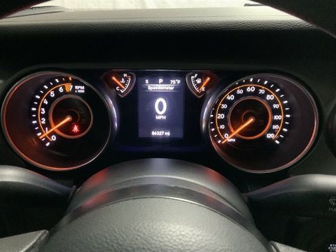 Used 2018 Jeep Wrangler Unlimited Sport AWD/4WD image 25