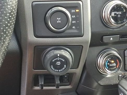 Used 2018 Ford F150 Raptor w/ Equipment Group 802A Luxury AWD/4WD image 33