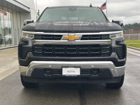 Used 2024 Chevrolet Silverado 1500 LT image 8