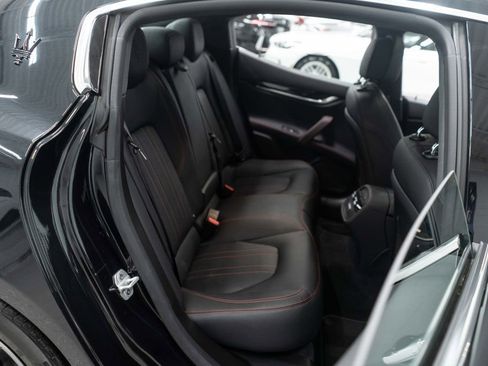 Used 2022 Maserati Ghibli Modena Q4 image 12