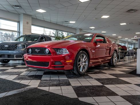 Used 2013 Ford Mustang GT Premium w/ GT Track Pkg image 3