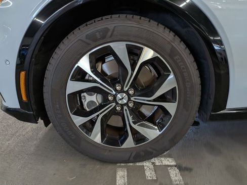 Used 2021 Ford Mustang Mach-E Premium RWD image 25