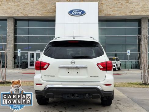 Used 2017 Nissan Pathfinder Platinum w/ Family Entertainment Package image 24