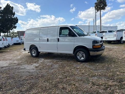 New 2026 Chevrolet Express 2500 Work Van 3D Cargo Van w/ Driver Convenience Package RWD image 20