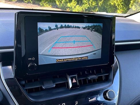 Used 2023 Toyota Corolla Cross LE w/ Moonroof Package AWD/4WD image 19