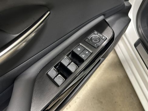 Used 2025 Lexus ES 350 w/ Premium Package image 15