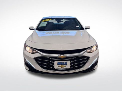 Used 2024 Chevrolet Malibu LT image 2