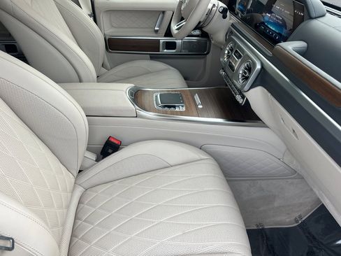 Used 2025 Mercedes-Benz G 63 AMG 4MATIC image 16