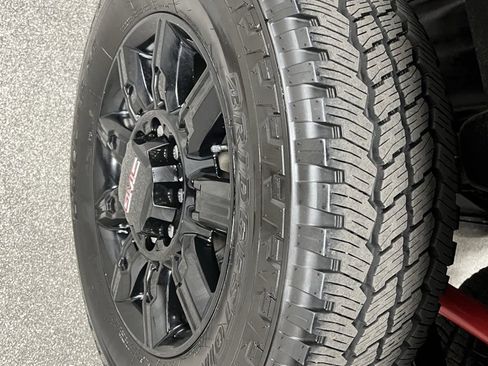 Used 2024 GMC Sierra 3500 AT4 w/ AT4 Premium Plus Package image 20