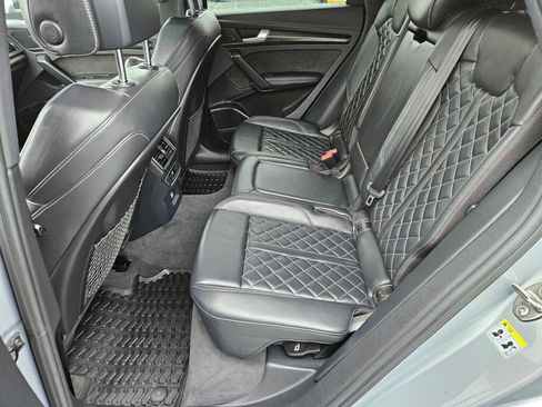 Used 2018 Audi SQ5 Prestige w/ Prestige Package AWD/4WD image 13