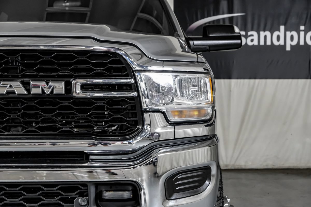 Used 2022 RAM 3500 Tradesman AWD/4WD image 39