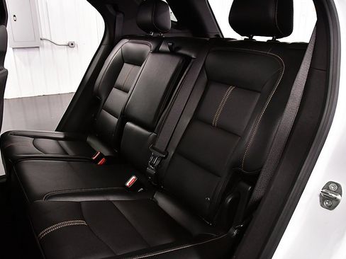 Used 2022 Chevrolet Equinox Premier image 28