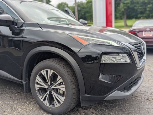 Used 2023 Nissan Rogue SV AWD/4WD image 11