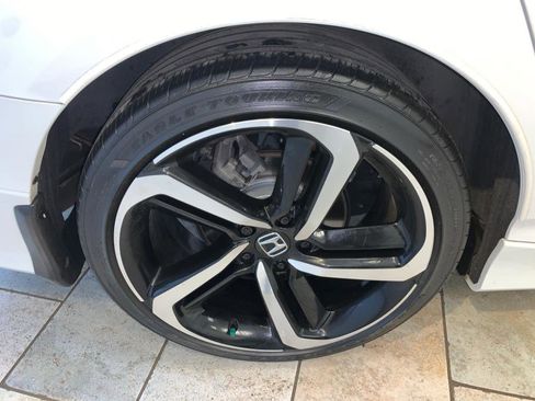 Used 2022 Honda Accord Sport image 11