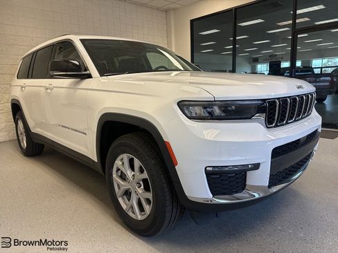 Used 2023 Jeep Grand Cherokee L Limited AWD/4WD image 1