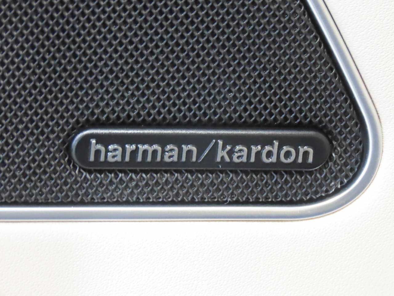 Used 2022 Maserati Levante GT AWD/4WD image 11