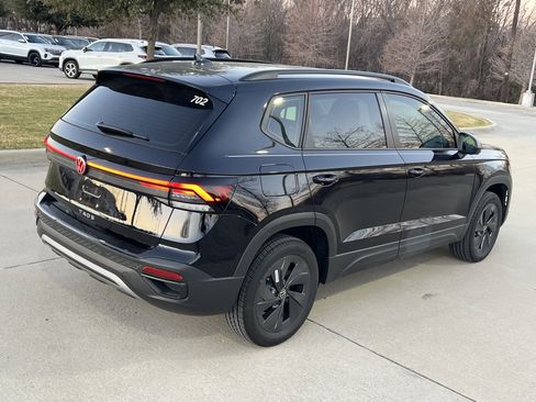 Certified 2025 Volkswagen Taos S image 10