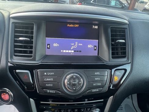 Used 2017 Nissan Pathfinder S AWD/4WD image 17