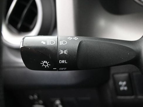 Used 2016 Toyota RAV4 LE AWD/4WD image 29