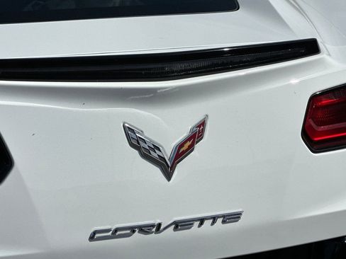 Used 2019 Chevrolet Corvette Stingray Coupe w/ 1LT RWD image 25