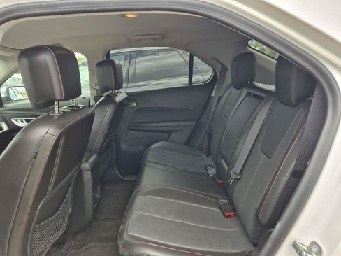 Used 2017 Chevrolet Equinox Premier w/ Enhanced Convenience Package FWD image 9