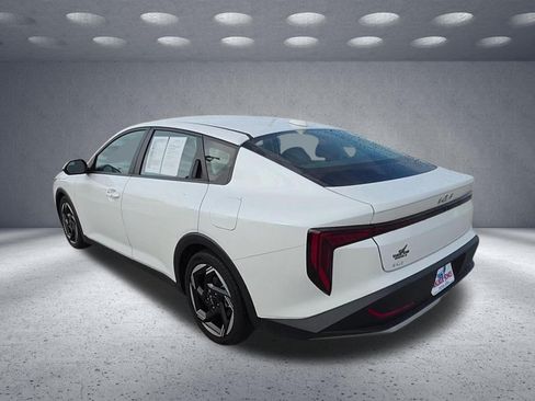 Used 2025 Kia K4 EX FWD image 5