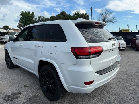 Used 2019 Jeep Grand Cherokee Altitude image 7