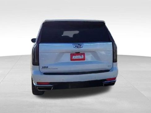 Certified 2023 Cadillac Escalade ESV Premium Luxury image 7