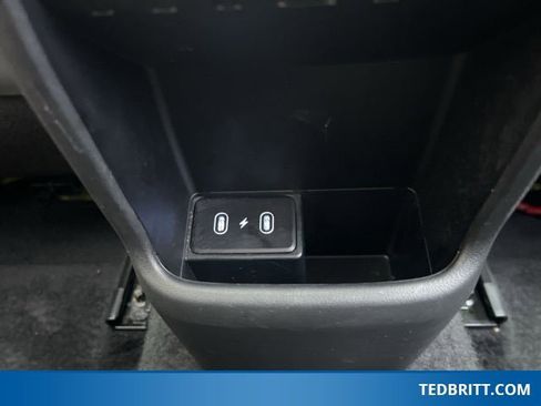 Used 2024 Hyundai Kona Limited image 14