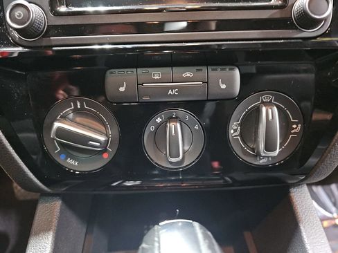 Used 2016 Volkswagen Jetta SEL w/ Lighting Package image 20