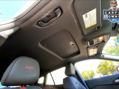 Used 2024 Chevrolet Trax RS w/ Sunroof Package FWD image 19