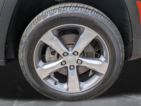 Used 2022 Jeep Grand Cherokee L Limited image 32