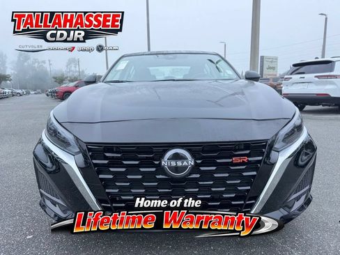 Used 2025 Nissan Altima 2.5 SV FWD image 9
